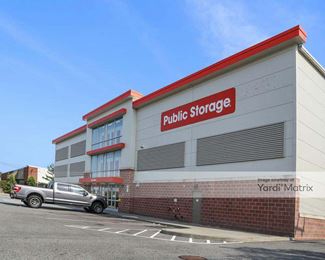 Photo 2 of Public Storage - 1070 Route 109, Lindenhurst, NY