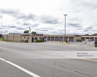 Photo 4 of Store House Self Storage - 510 10th Avenue South, Waite Park, MN