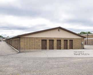 Photo 2 of Premier Self Storage - 408 37th Avenue, St Cloud, MN