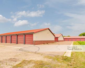 Photo 4 of Storage Rentals of America - 5303 Pioneer Creek Drive, Maple Plain, MN