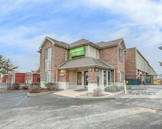 Photo 3 of Extra Space Storage - 6355 Howdershell Road, Hazelwood, MO