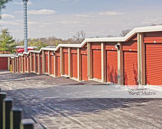Photo 5 of Extra Space Storage - 6355 Howdershell Road, Hazelwood, MO