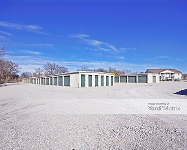 Storage Units for Rent available at 409 Broadway Avenue, South Roxana, IL 62087