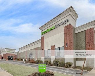 Photo 2 of Extra Space Storage - 4175 Chippewa Street, St. Louis, MO