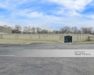 Photo 3 of Extra Space Storage - 4175 Chippewa Street, St. Louis, MO