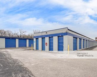 Photo 3 of Devon Self Storage - 812 South Morrison Avenue, Collinsville, IL