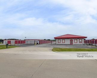 Photo 3 of Storage Rentals of America - 910 St Thomas Road, Granite City, IL