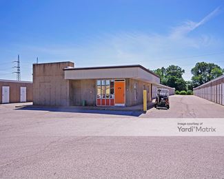 Photo 4 of A1 U Store It Self Storage - 7400 Watson Road, St Louis, MO
