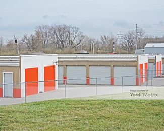 Photo 5 of A Storage Inn - 1410 Frontage Road, O'Fallon, IL