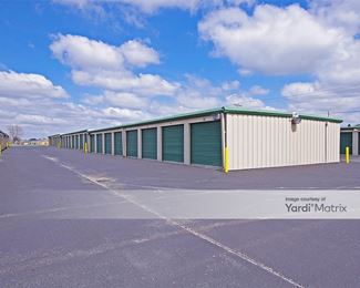 Photo 5 of Storage Rentals of America - 12447 US Hwy 40, Highland, IL