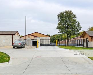 Photo 2 of StorageMart - 15506 Harrison Street, Omaha, NE