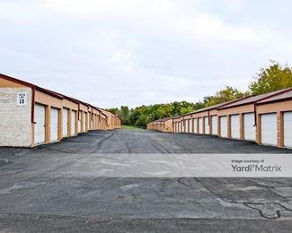 Photo 3 of StorageMart - 15506 Harrison Street, Omaha, NE