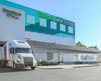 Photo 3 of Extra Space Storage - 280 Fullerton Avenue, Yonkers, NY