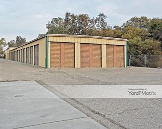 Photo 3 of StorMax - 525 West 4th Street, Hanford, CA