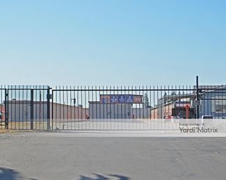 Photo 2 of Public Storage - 5045 North Gates Avenue, Fresno, CA