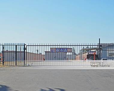 Storage Units for Rent available at 5045 North Gates Avenue, Fresno, CA 93722