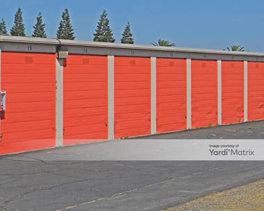 Storage Units for Rent available at 5045 North Gates Avenue, Fresno, CA 93722