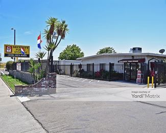 Photo 1 of Security Public Storage - 316 East Lathrop Road, Manteca, CA