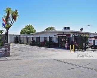 Photo 2 of Security Public Storage - 316 East Lathrop Road, Manteca, CA