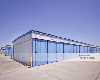 Photo 4 of SmartStop Self Storage - 7760 Lorraine Avenue, Stockton, CA