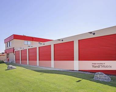 Storage Units for Rent available at 600 South Oswell Street, Bakersfield, CA 93307