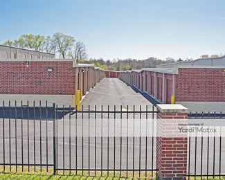 Photo 3 of Extra Space Storage - 11540 Saint Charles Rock Road, Bridgeton, MO