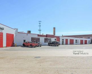Photo 3 of Storage Rentals of America - 1024 South Vandeventer Avenue, St. Louis, MO