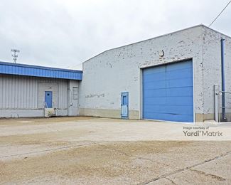 Photo 4 of Storage Rentals of America - 1024 South Vandeventer Avenue, St. Louis, MO
