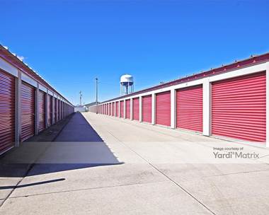 Storage Units for Rent available at 104 McDonald Drive, Troy, IL 62294