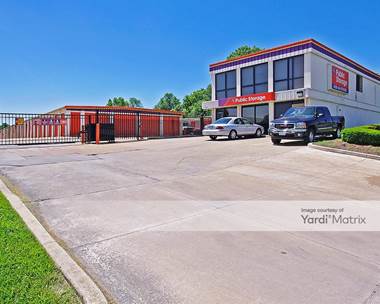 Storage Units for Rent available at 9722 Gravois Road, St. Louis, MO 63123