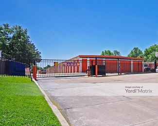 Photo 3 of Public Storage - 9722 Gravois Road, St. Louis, MO