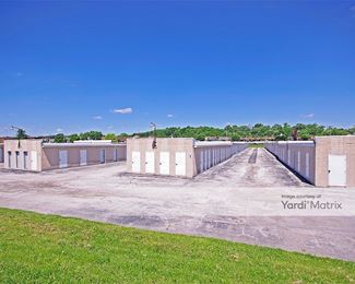 Photo 3 of A Storage Inn - 14086 Manchester Road, Ballwin, MO