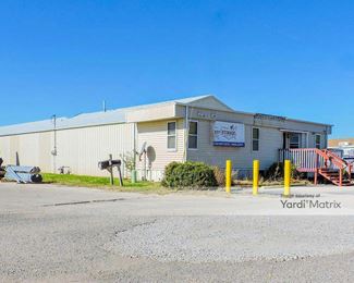 Photo 2 of Storage Rentals of America - 1 Business Center Court, Collinsville, IL