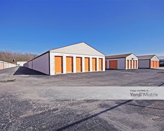Photo 5 of Storage Rentals of America - 1 Business Center Court, Collinsville, IL