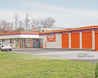 Photo 4 of Public Storage - 3760 Pennridge Drive, Bridgeton, MO