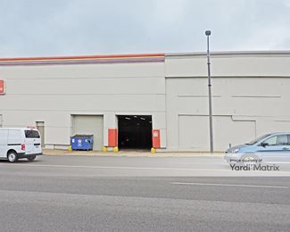 Photo 3 of Public Storage - 11 North Vandeventer Avenue, St. Louis, MO