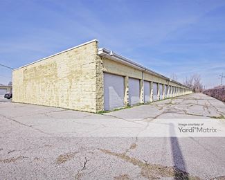 Photo 3 of Pontoon Plaza Storage - 2901 Pontoon Road, Granite City, IL