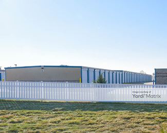Photo 2 of StorageMart - 1502 Bristol Street, Papillion, NE