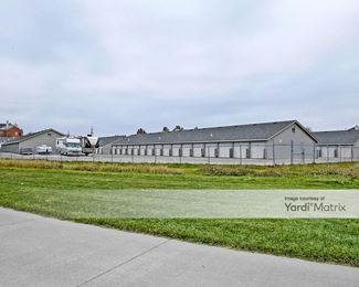 Photo 2 of LockBox Storage - 1620 Papillion Pkwy, Omaha, NE