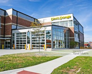 Photo 2 of Dino-s Storage - 7201 Maple Street, Omaha, NE