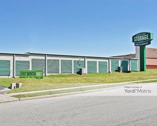 Photo 4 of Extra Space Storage - 8000 Autumn Creek Drive, Cordova, TN