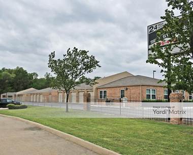 Storage Units for Rent available at 5345 Elvis Presley Blvd, Memphis, TN 38116