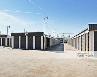 Photo 2 of Midtown Mini Storage - 1449 Lamar Avenue, Memphis, TN