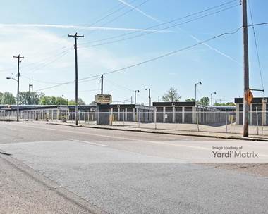 Storage Units for Rent available at 1449 Lamar Avenue, Memphis, TN 38104