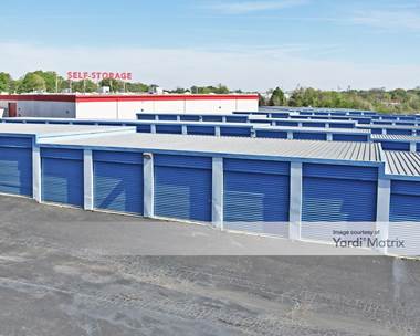 Storage Units for Rent available at 2700 Poplar Avenue, Memphis, TN 38112