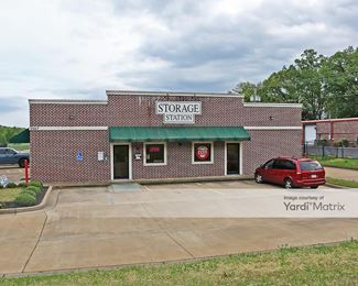 Photo 1 of Storage Station - 2987 Stateline Road West, Southaven, MS