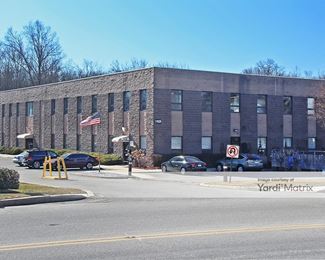 Photo 3 of J-M Self Storage - 1939 Oak Tree Road, Edison, NJ