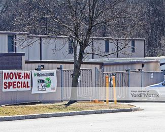 Photo 4 of J-M Self Storage - 1939 Oak Tree Road, Edison, NJ