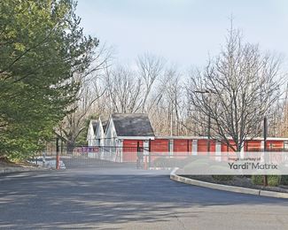 Photo 2 of Public Storage - 626 Highway 35, Middletown, NJ