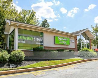 Photo 2 of Extra Space Storage - 268 Gatzmer Avenue, Jamesburg, NJ